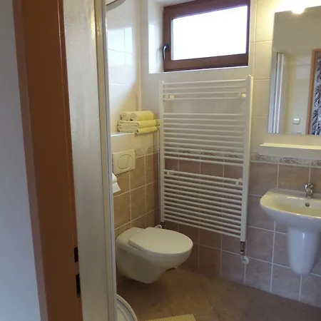 Privat Jasmin Kwatera prywatna *